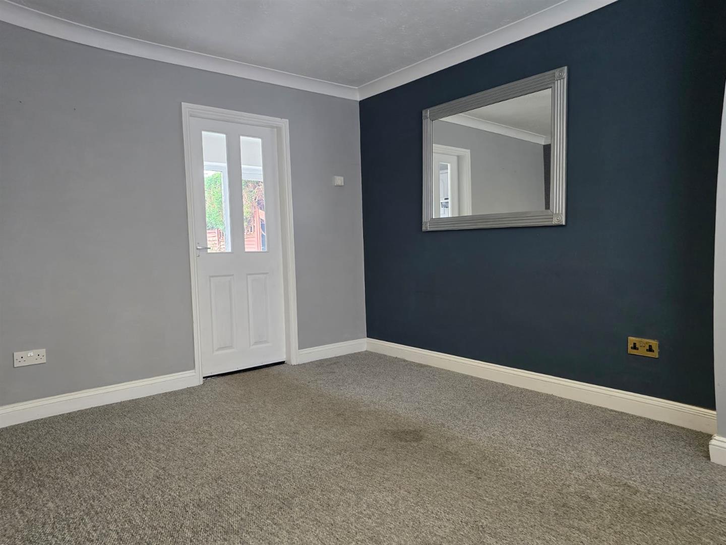Peregrine Grove, Kidderminster